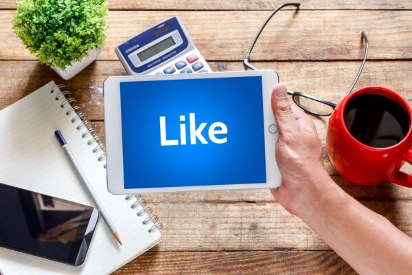5e9ecbc61603a2dc2296c555 facebook marketing automation 410164675 1